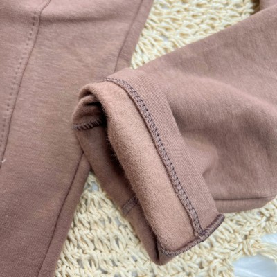 Conj. Jaqueta de Pelinho com Corações e Calça Legging - Areia e Marrom